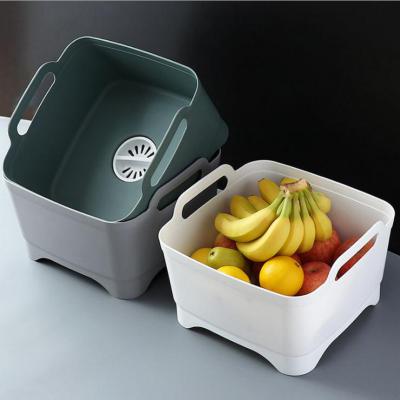 塑料制品--熱的不良導(dǎo)體，具有消聲、減震作用